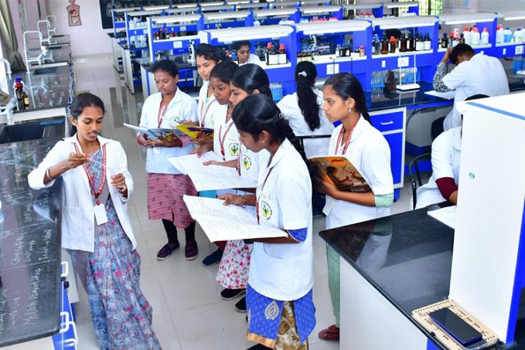 yoga-mother-terasa-kalvi_vision