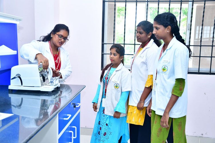 yoga-mother-terasa-kalvi_vision